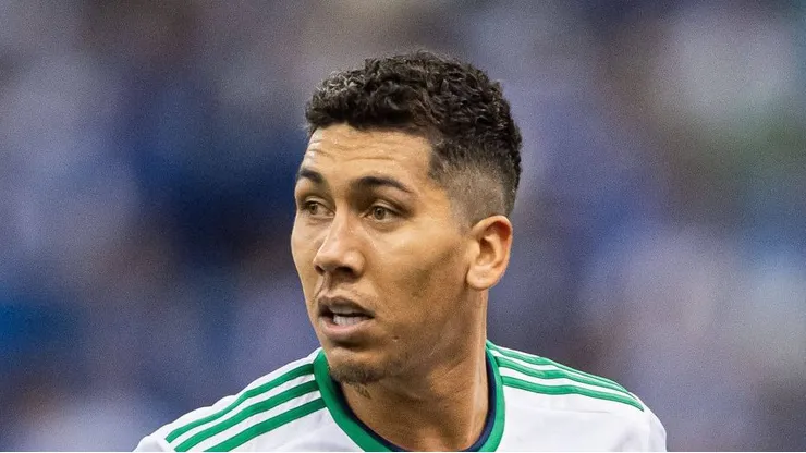 Roberto Firmino ajuda em negociação no Al-Ahli.
