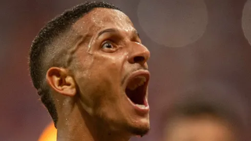 Juba comemorando gol contra o Vitória. Foto: Jhony Pinho/AGIF