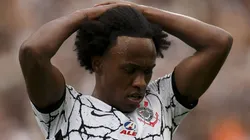 Willian lamentando oportunidade em partida contra o Grêmio, na Neo Química Arena, pelo Campeonato Brasileiro de 2021, no dia 05/12. Foto: Marco Galvão