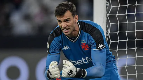 Léo Jardim avaliou trabalho realizado por Pedrinho no Vasco