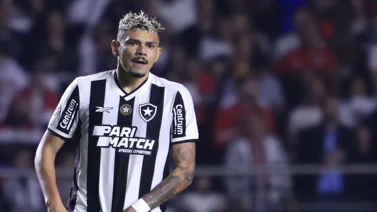 Tiquinho Soares deve ser titular em Botafogo x Flamengo