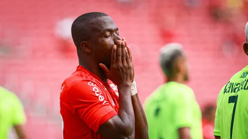 Atacante equatoriano vem de má-fase. Maxi Franzoi/AGIF.