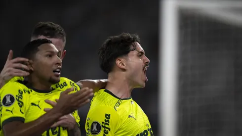 Palmeiras foi mal no Rio de Janeiro e precisará de mais uma virada para seguir vivo na temporada (Foto: Jorge Rodrigues/AGIF)