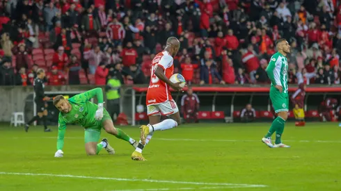 Enner Valencia tem decisão no Internacional