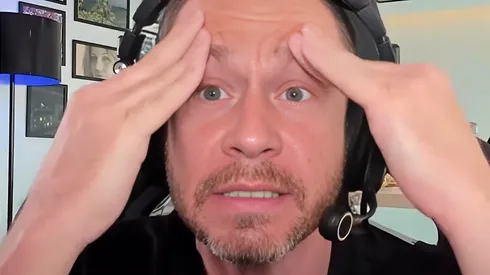 Tiago Leifert rasgou o verbo sobre lance que pode ter prejudicado o Verdão