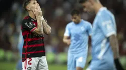 Varela jogador do Flamengo lamenta durante partida contra o Bolivar. Foto: Jorge Rodrigues/AGIF