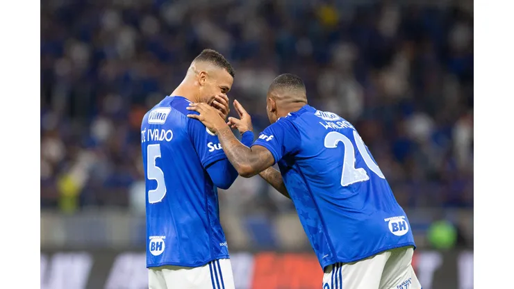 Cruzeiro x Juventude BELO HORIZONTE, MG - 24.07.2024: CRUZEIRO X JUVENTUDE - Players await a VAR decision during the match between Cruzeiro and Juventude, a match valid for the nineteenth round of the 2024 Brazilian Championship, held at the Mineirão stadium, Belo Horizonte, state of Minas Gerais, this Wednesday, July 24, 2024. Photo: Hanna Gabriela/Fotoarena x2579302x PUBLICATIONxNOTxINxBRA HannaxGabriela
