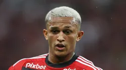Wesley toma nova decisão no Fla