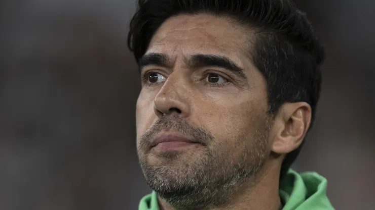 Treinador foi alvo de críticas da torcida. Jorge Rodrigues/AGIF.