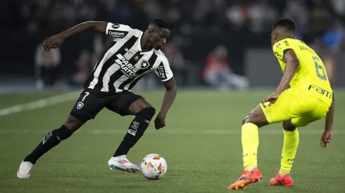 Atacante anotou o primeiro gol da vitória alvinegra. Jorge Rodrigues/AGIF.