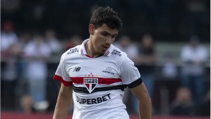 Moreira em ação pelo são Paulo - Foto: Anderson Romao/AGIF