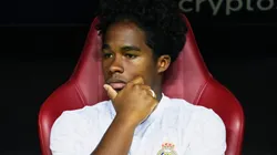 Endrick no banco de reservas em partida entre Real Madrid e Atalanta, na decisão da Supercopa da UEFA, no National Stadium, no dia 14/08/2024. Foto: Jose Breto