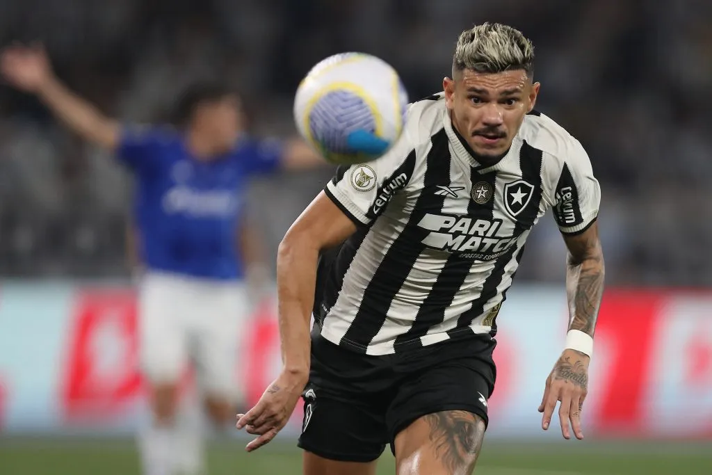 Comentarista projeta duelo do Botafogo na Libertadores: e crava: 