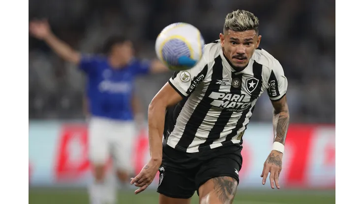 Tiquinho seria uma ótima opção na Vila. Foto: Wagner Meier/Getty Images