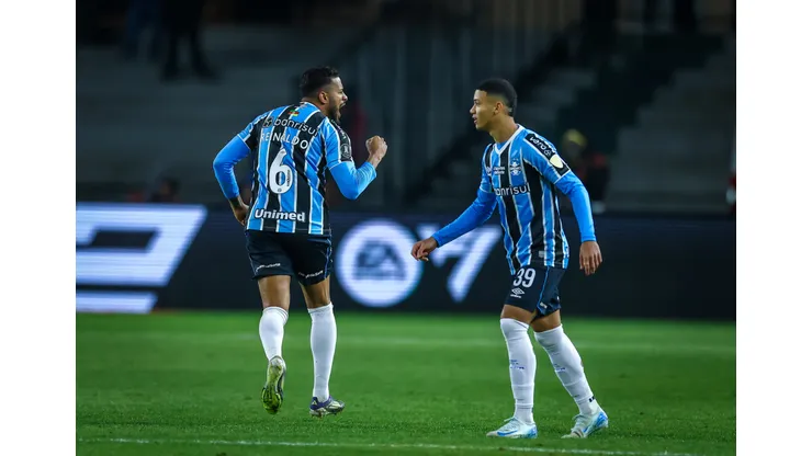 Grêmio e Bahia duelam pela 23ª rodada do Brasileirão Série A.