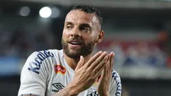 Crise financeira pode fazer o Santos negociar jogadores importantes