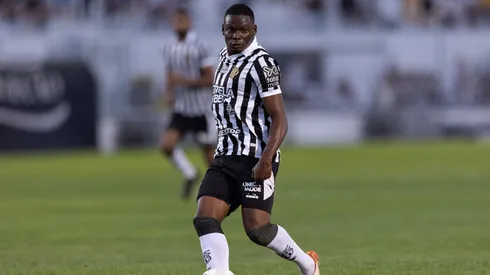 Ponte Preta encara o Goiás na 21ª rodada da Série B.