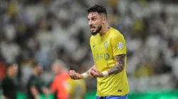 Alex Telles, do Al Nassr, foi falado no Palmeiras