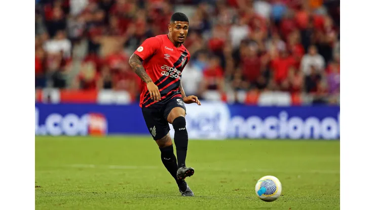 Athletico-PR enfrenta o Belgrano pelas oitavas da Sul-Americana.