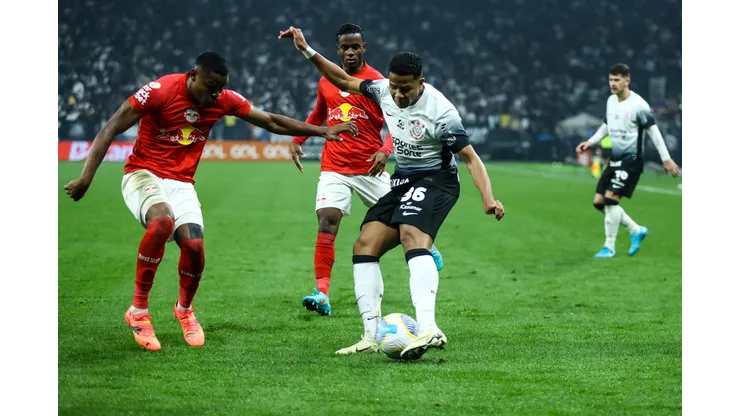 Wesley jogador do Corinthians durante partida contra o Bragantino na Arena Corinthians pelo Brasileirão A 2024