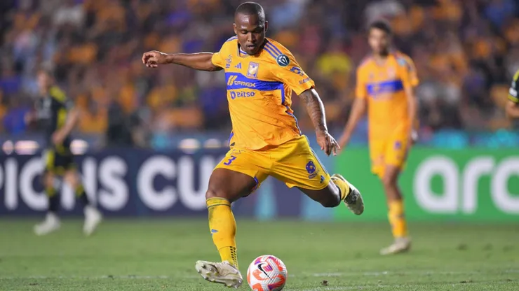 Zagueiro será contratado. Azael Rodriguez/Getty Images.