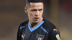 Corinthians define tudo de Alex Arce, da LDU