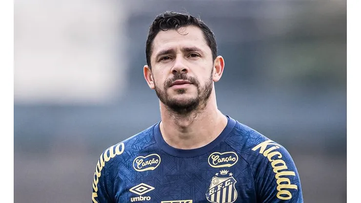 Giuliano pintou no gramado do CT nesta terça-feira (13)