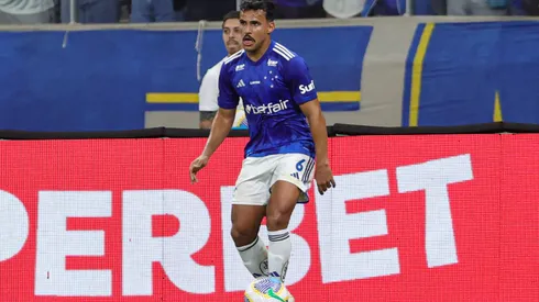 Kaiki, jogador do Cruzeiro durante partida contra o Atletico-MG no Mineirao pelo campeonato Brasileiro A 2024