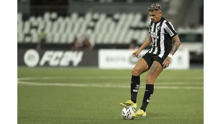 Tiquinho Soares jogador do Botafogo durante partida contra o Aurora no estadio Engenhao pelo campeonato Copa Libertadores 2024.