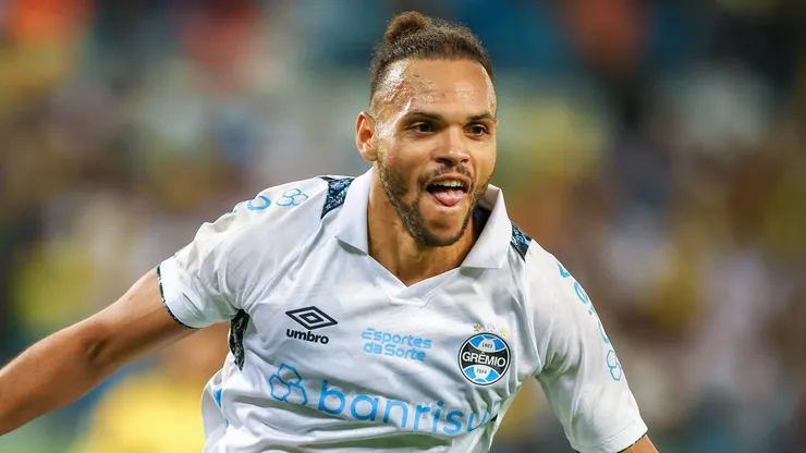 Braithwaite estreou com 2 gols - FOTO: LUCAS UEBEL/GRÊMIO FBPA.
