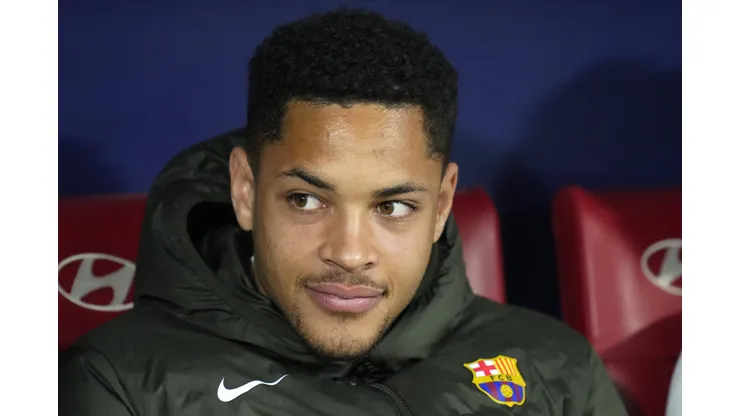 Vitor Roque está de saída do Barcelona: cabe no Flamengo?