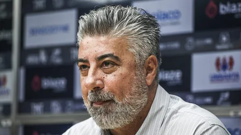 Gallo assina acordo com camisa 9.