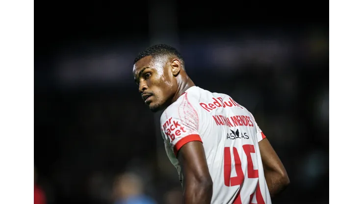 Bragantino e Corinthians duelam pela Sul-Americana.