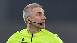RJ - RIO DE JANEIRO - 10/08/2024 - BRASILEIRO A 2024, VASCO X FLUMINENSE - O arbitro Anderson Daronco durante partida entre Vasco e Fluminense no estadio Engenhao pelo campeonato Brasileiro A 2024.