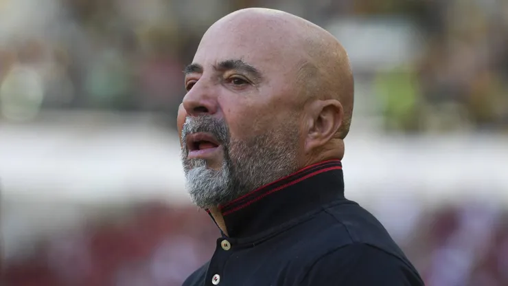 Diretoria do Santos avalia retorno de Sampaoli no Santos