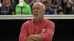 Mano Menezes justificou estratégia que vem sendo utilizada nos bastidores