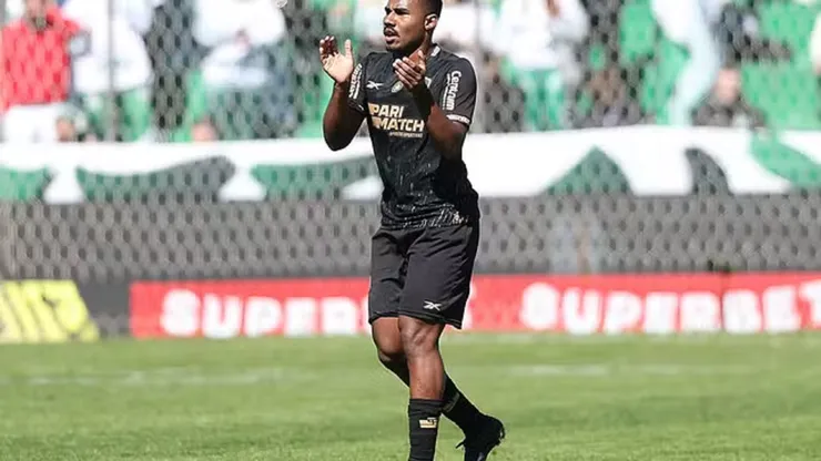 Foto: Vítor Silva/Botafogo - Botafogo ensaia reação, mas perde para o Juventude por 3 a 2 neste domingo (11) pelo Brasileirão Série A