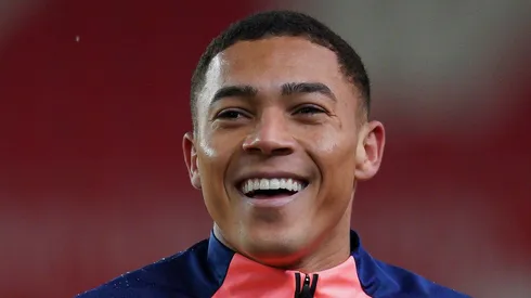 Carlos Vinícius pode jogar pelo Corinthians.