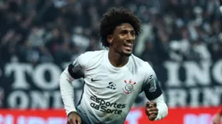 Talles Magno em ação pelo Corinthians - Foto: Marco Miatelo/AGIF