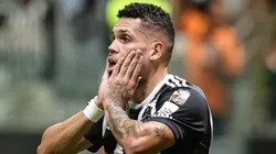 MG - BELO HORIZONTE - 23/06/2024 - BRASILEIRO A 2024, ATLETICO-MG X FORTALEZA - Paulinho jogador do Atletico-MG lamenta durante partida contra o Fortaleza no estadio Arena MRV pelo campeonato Brasileiro A 2024. Foto: Gilson Lobo/AGIF