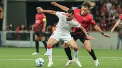 A transmissão ao vivo de Internacional x Athletico pelo site Bolavip Brasil começa às 17h30 neste domingo (11). Foto: Robson Mafra/AGIF