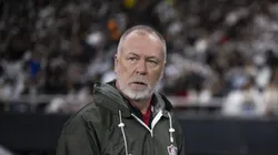 Mano Menezes durante a derrota do Flu. Foto: Jorge Rodrigues/AGIF