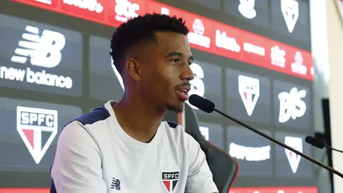 Zubeldía tem decisão exposta sobre Marcos Antônio