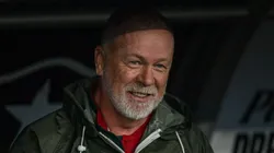 Mano Menezes durante a derrota para o Vascão. Foto: Thiago Ribeiro/AGIF