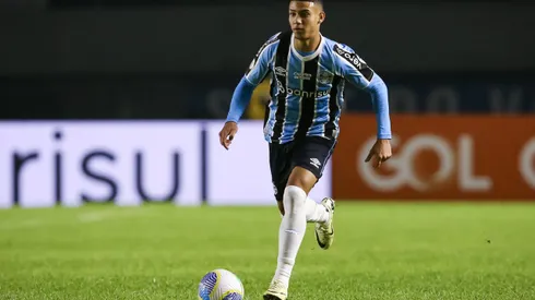 Jogador do Grêmio. (Foto de Pedro H. Tesch/Getty Images)
