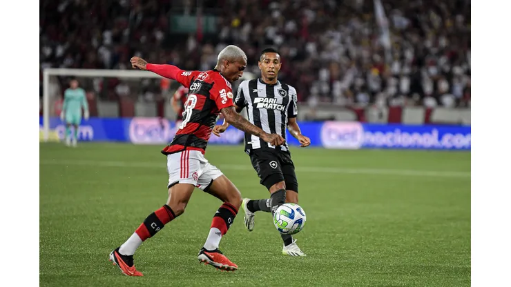 Wesley jogador do Flamengo durante partida contra o Botafogo no estadio Engenhao pelo campeonato Brasileiro A 2023.