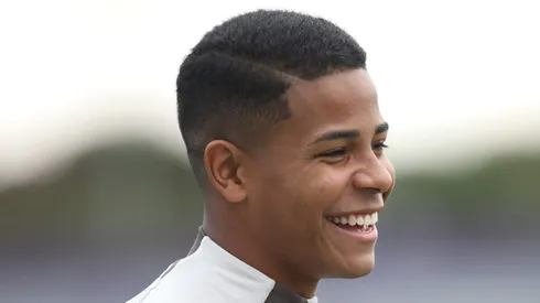 Wesley deve ser negociado pelo Alvinegro.