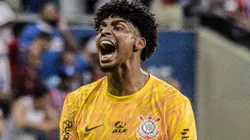 Hugo Souza comemorando durante partida entre Bahia e Corinthians, na Fonte Nova, pelo Campeonato Brasileiro, no dia 21/07/2024. Foto: Rafael Falcao/Pera Photo Press