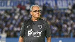 Hélio dos Anjos é um dos treinadores mais experientes do país. Foto: Marcos Junior/AGIF