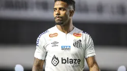 SP - SANTOS - 19/06/2024 - BRASILEIRO B 2024, SANTOS X GOIAS - Hayner jogador do Santos durante partida contra o Goias no estadio Vila Belmiro pelo campeonato Brasileiro B 2024. Foto: Reinaldo Campos/AGIF